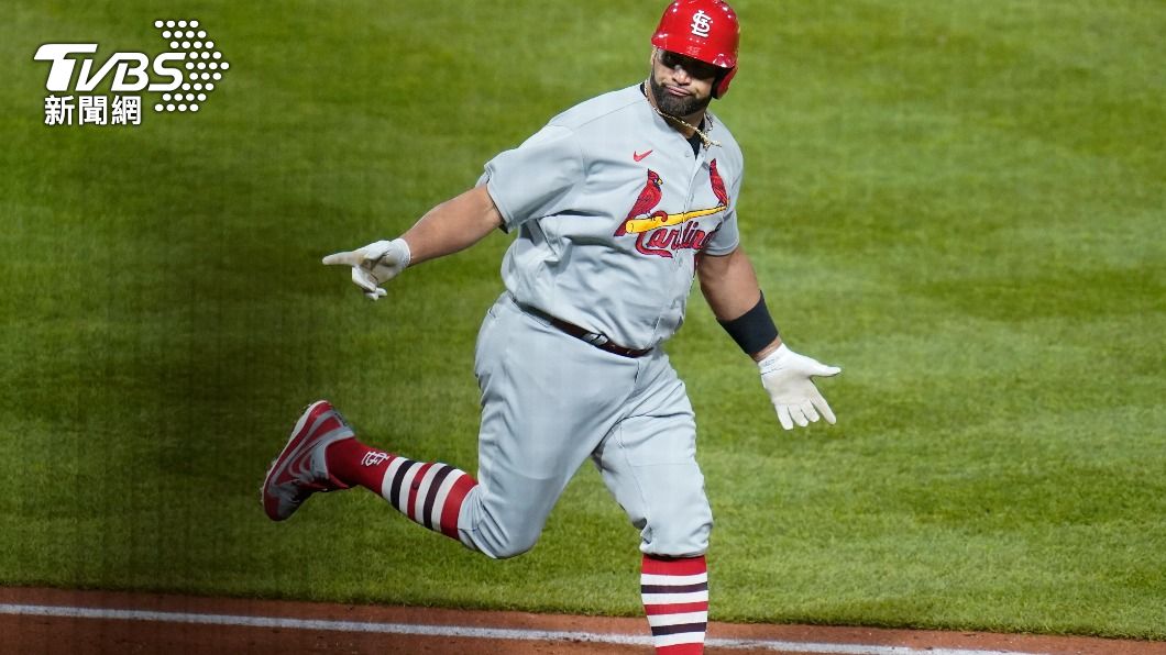 普侯斯生涯累積打點數達到2216分,正式超越「棒球之神」貝比魯斯(Babe Ruth),獨居史上第二。(圖/達志影像美聯社)