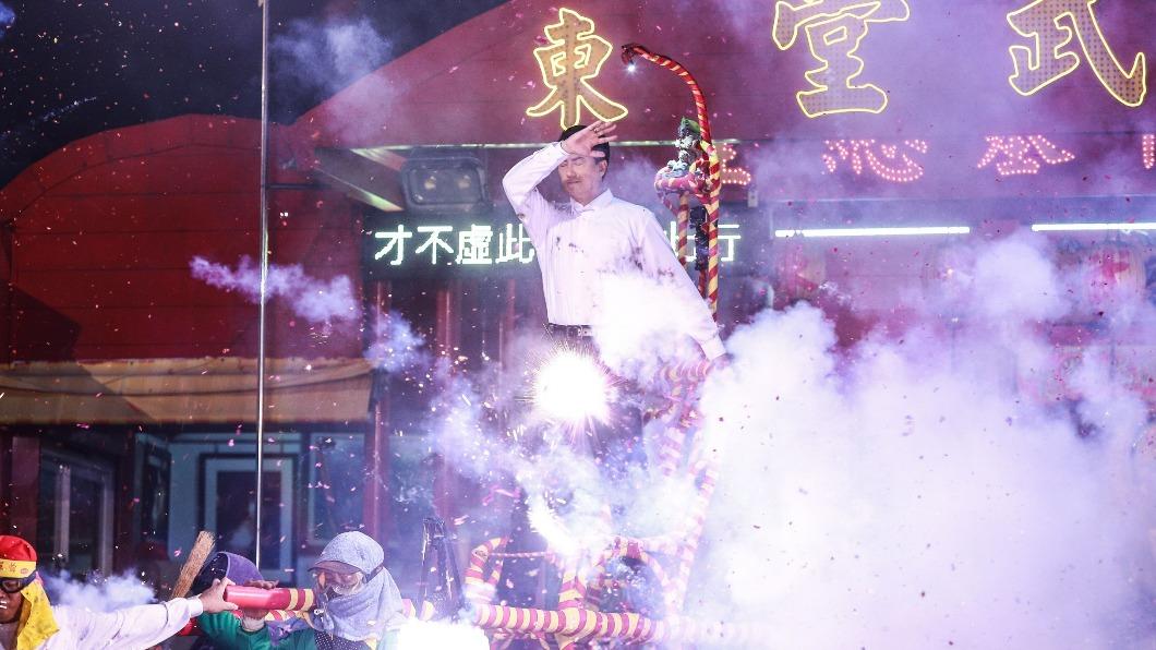 吳皓昇炸寒單出場。(圖/民視提供)