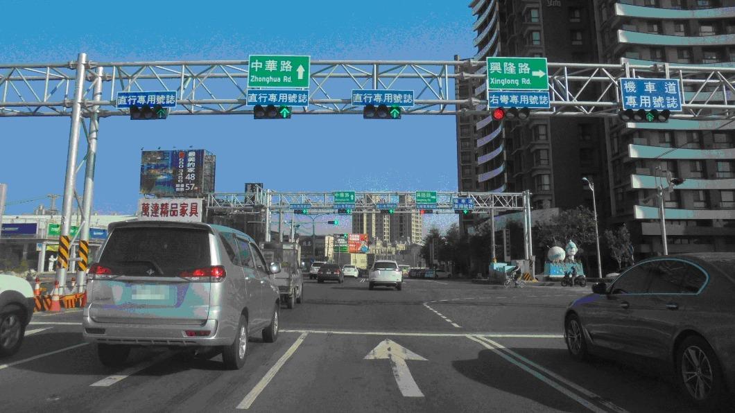 該路口為106年及107年本縣十大易肇事路口第二名。(圖/新竹縣政府提供)