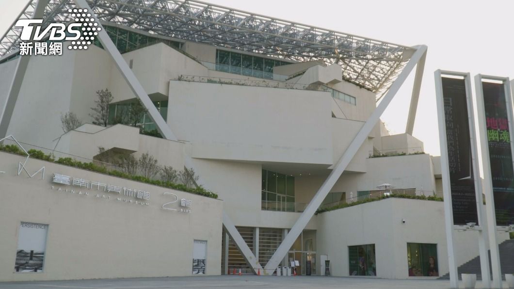 黃偉哲坦言自己任內雖然沒有指標性大建設，但市政是延續的。（圖／TVBS）