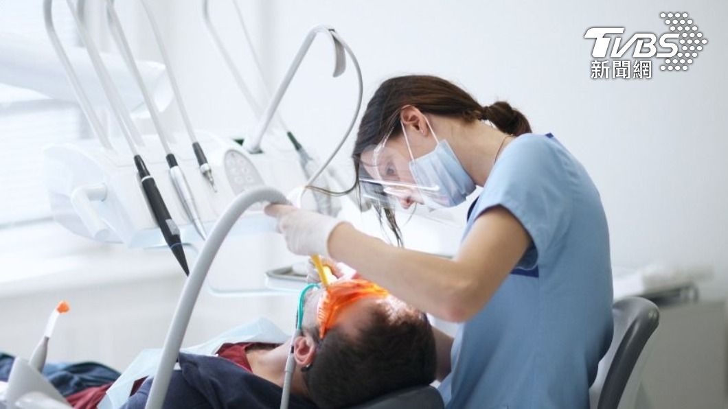 許多人害怕看牙醫,更怕拔智齒。(示意圖/shutterstock達志影像)