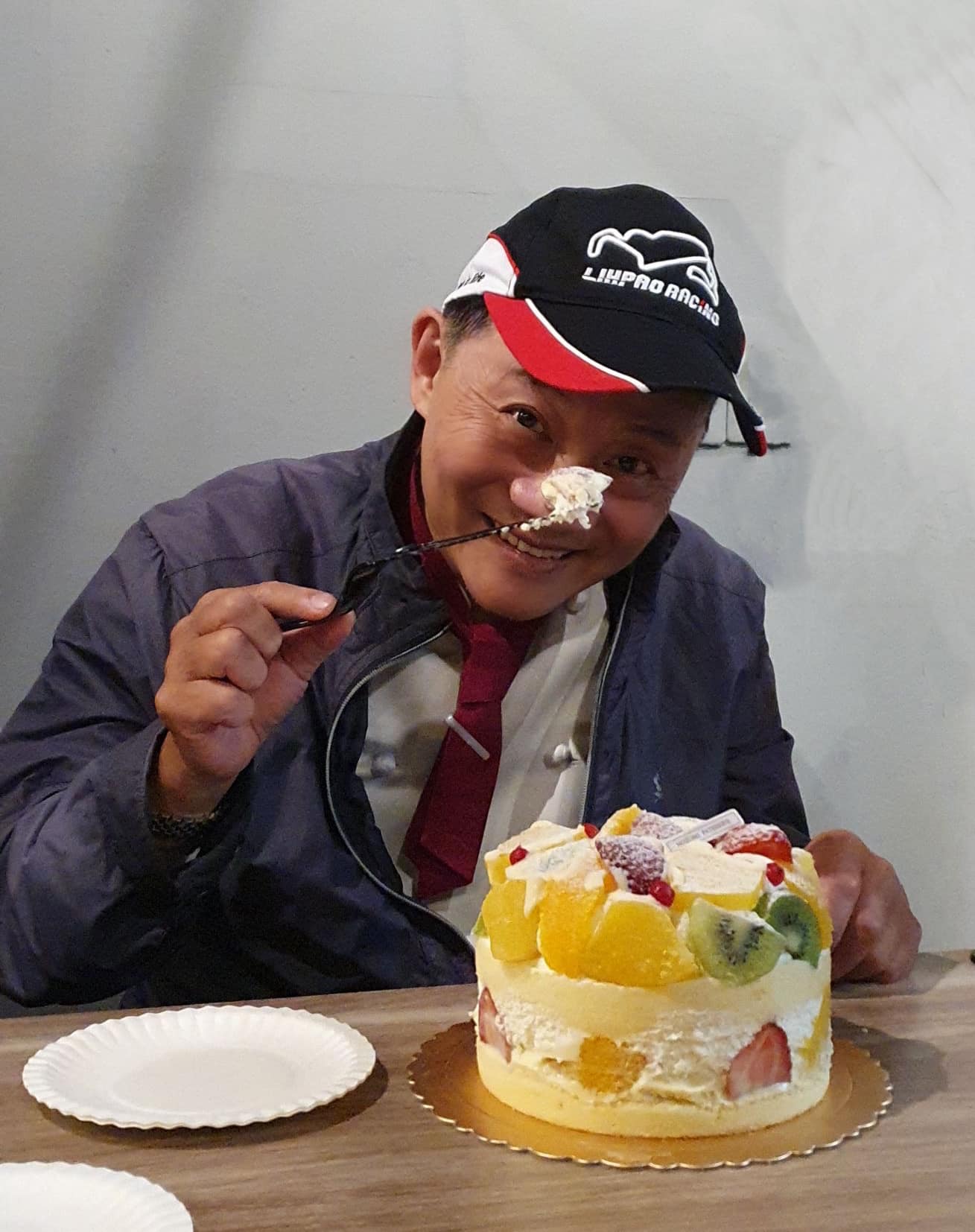 阿基師8月慶祝68歲生日。(圖/翻攝自基料理臉書)