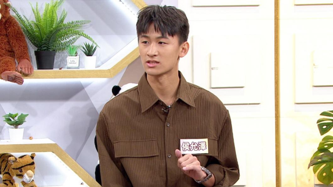 KenKen笑稱媽媽曾雅蘭很膚淺。(圖/年代提供)
