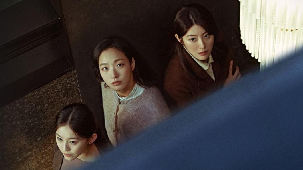 《小女子》呈現社會貧富差距的悲歌。(圖/翻攝自Netflix官網)