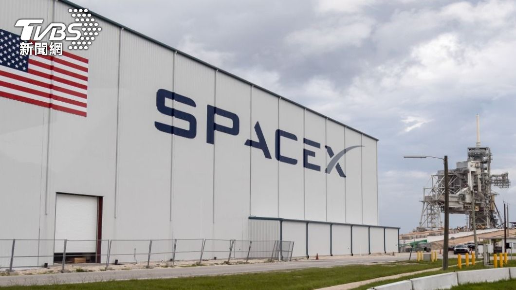 Space X太空船升空 載4太空人赴ISS執勤