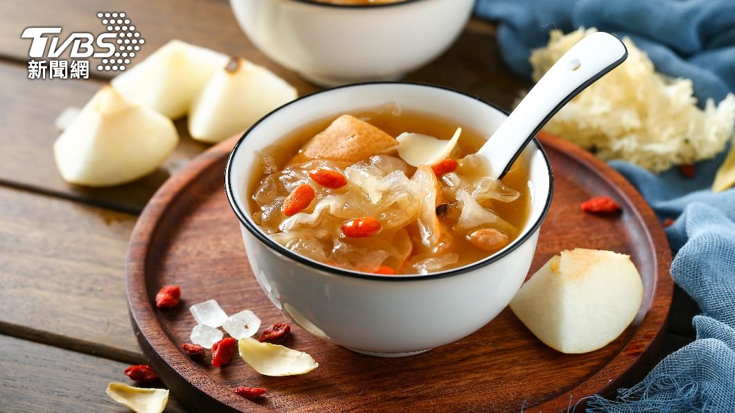 白木耳沒有膠原蛋白!營養師推「16種食物」:吃出膨潤肌