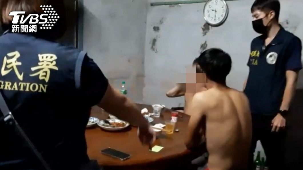 23名外籍非法留台!移工飲酒作樂喝茫 移民官伺機全逮走