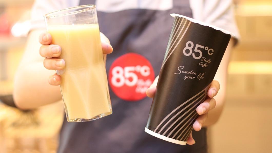 85度C連續４天大杯冰多多綠茶第２杯特價只要10元。（圖／85度C提供）