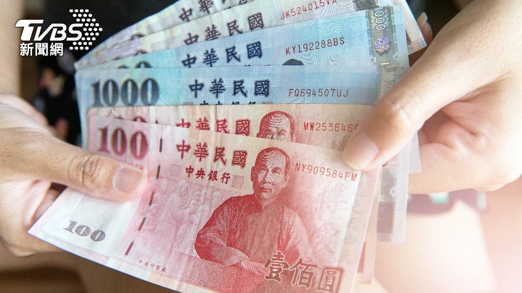 新台幣貶破32元大關 中經院:對台灣經濟一利兩害