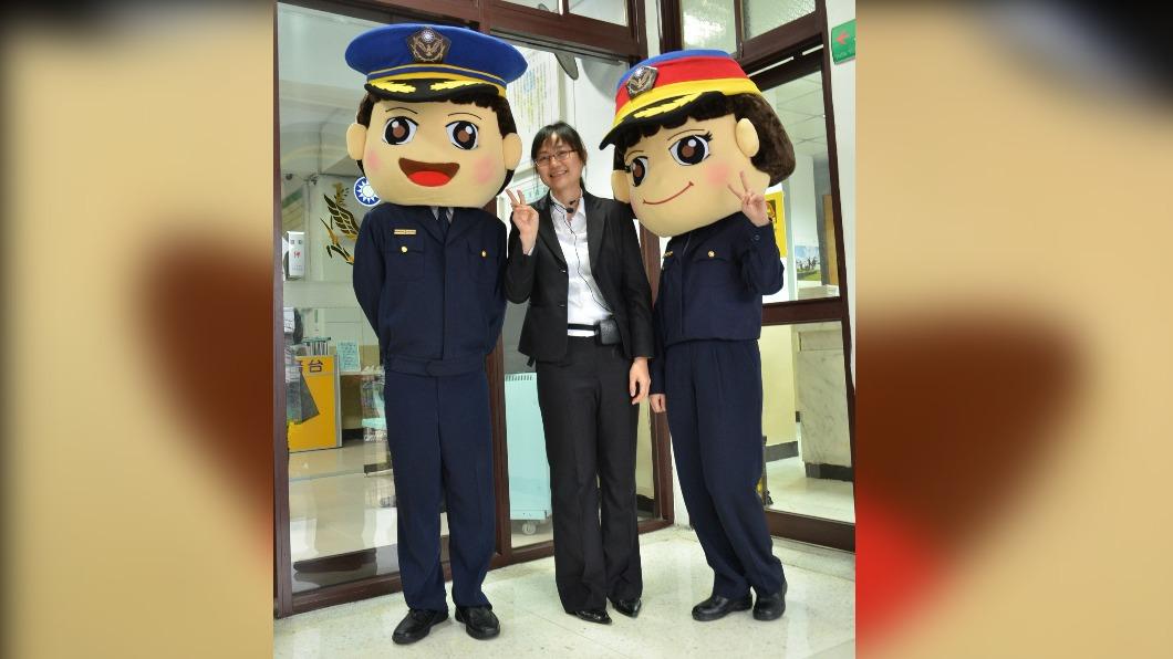 警務佐李佳蕙在抗癌期間仍對工作保有熱情。(圖/警方提供)