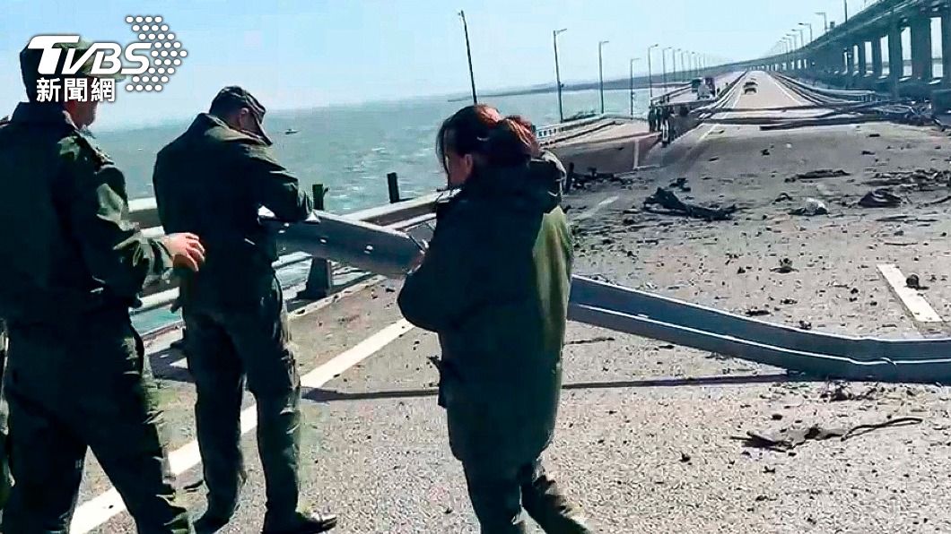 克里米亞橋發生大爆炸。(圖/達志影像美聯社)