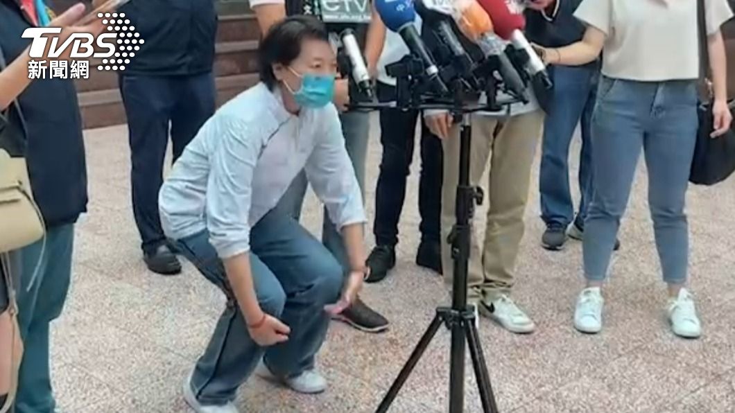 酸蔣萬安深蹲換搭車 黃珊珊示範:1天60下沒問題