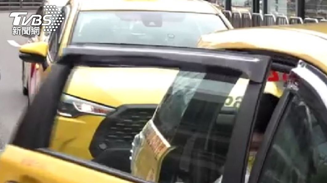 襲臀又襲警!運將排班喝醉酒亂摸路過女 見警又失控