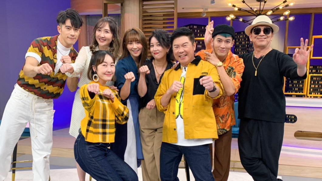 JR(左起)、Julie、巴鈺、張文綺、苗可麗、曾國城、吳思賢、高捷日前錄影。(圖/衛視中文台提供)