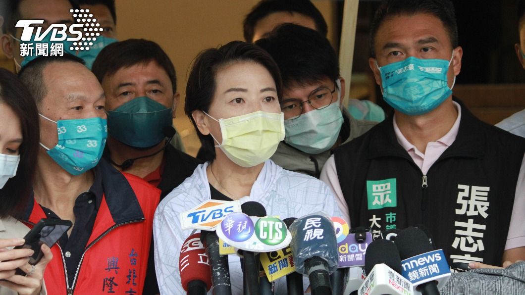 參加市府升旗搞寄生?黃珊珊酸:每天喊抗中保台的人都不來