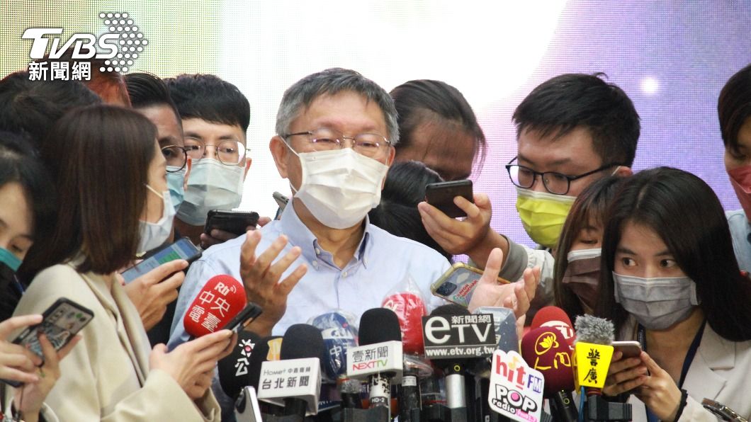 再槓陳時中!柯P嗆綠用民主自由糖衣 包裝吃香喝辣特權