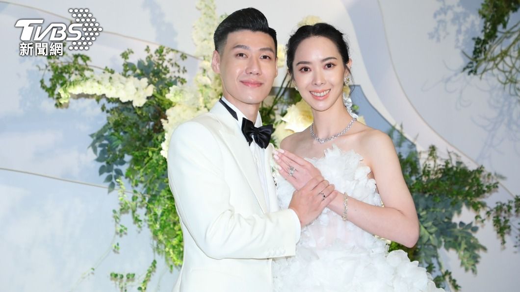 胡瓜乾女兒戰勝淋巴癌嫁鑽石商 「秀700萬鑽戒」星光熠熠