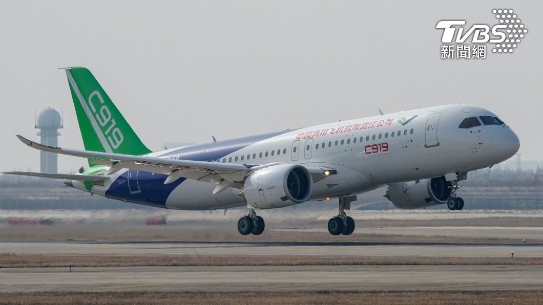 大陸首款國產民用客機C919獲頒合格證書。(圖/達志影像路透社)