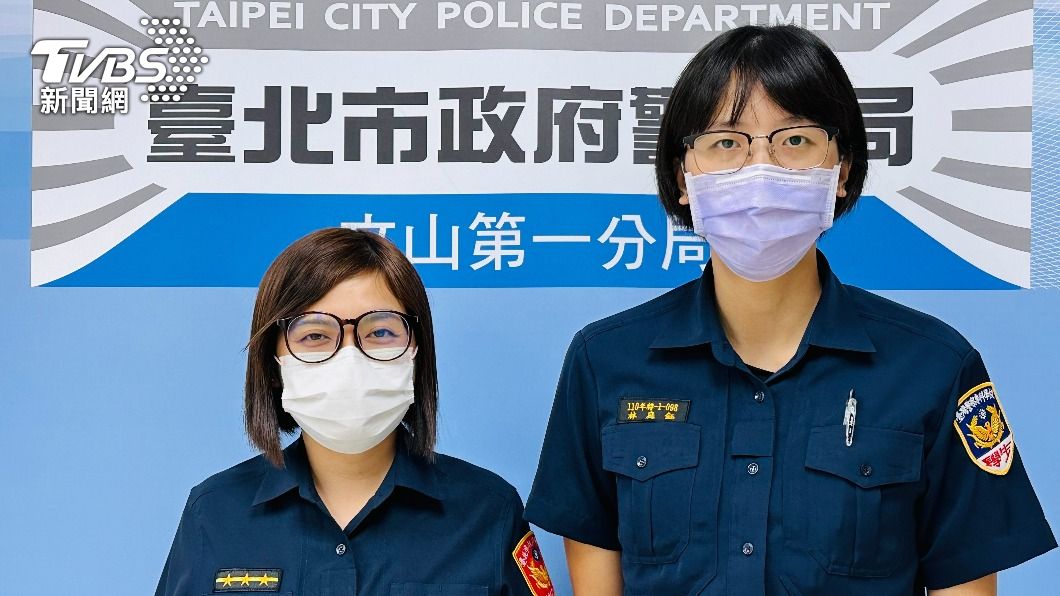 女警帶著實習生逮捕通緝犯。(圖/TVBS)