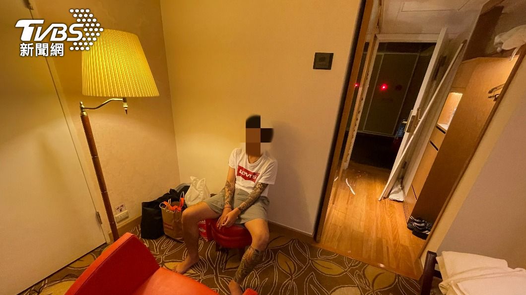 假檢警騙走婦人87萬!警飯店攻堅 車手全裸躲浴室遭逮