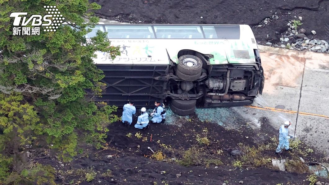 開往富士山觀光巴士翻車釀1死3重傷　肇事司機已被捕