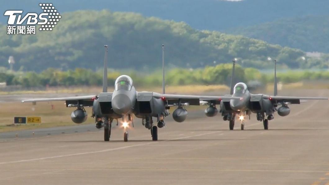 北韓試射短程彈道飛彈出動戰機 稱回應南韓砲擊演習
