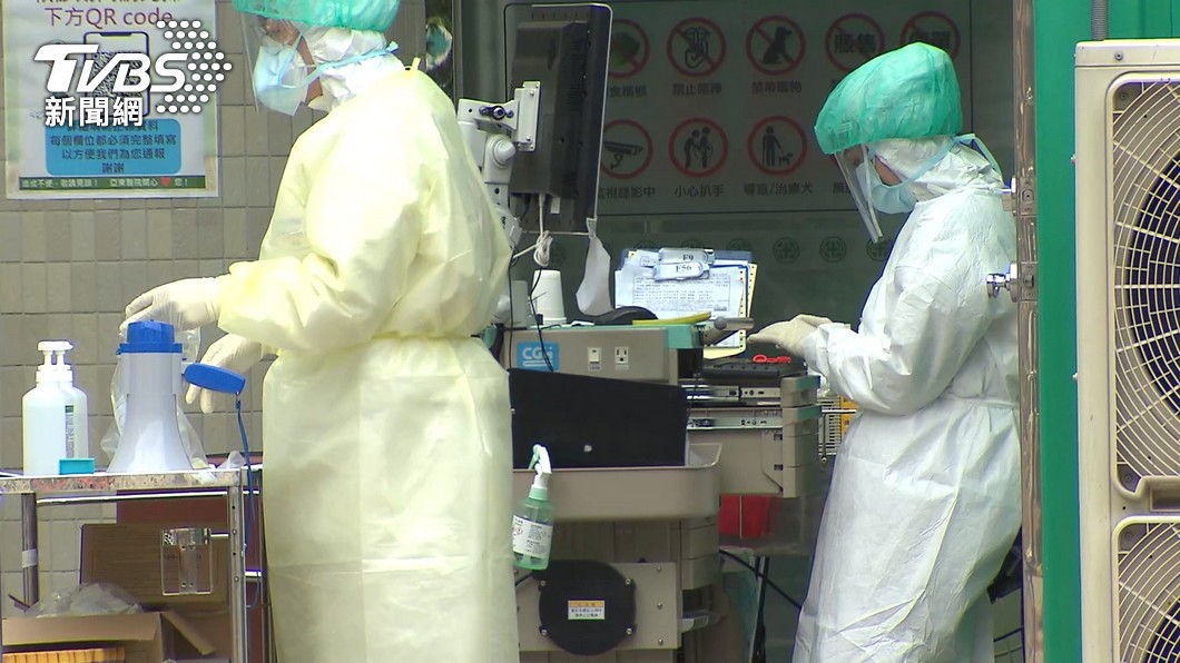 暴增105死!本土25104 20歲女摔下樓昏迷送醫確診亡