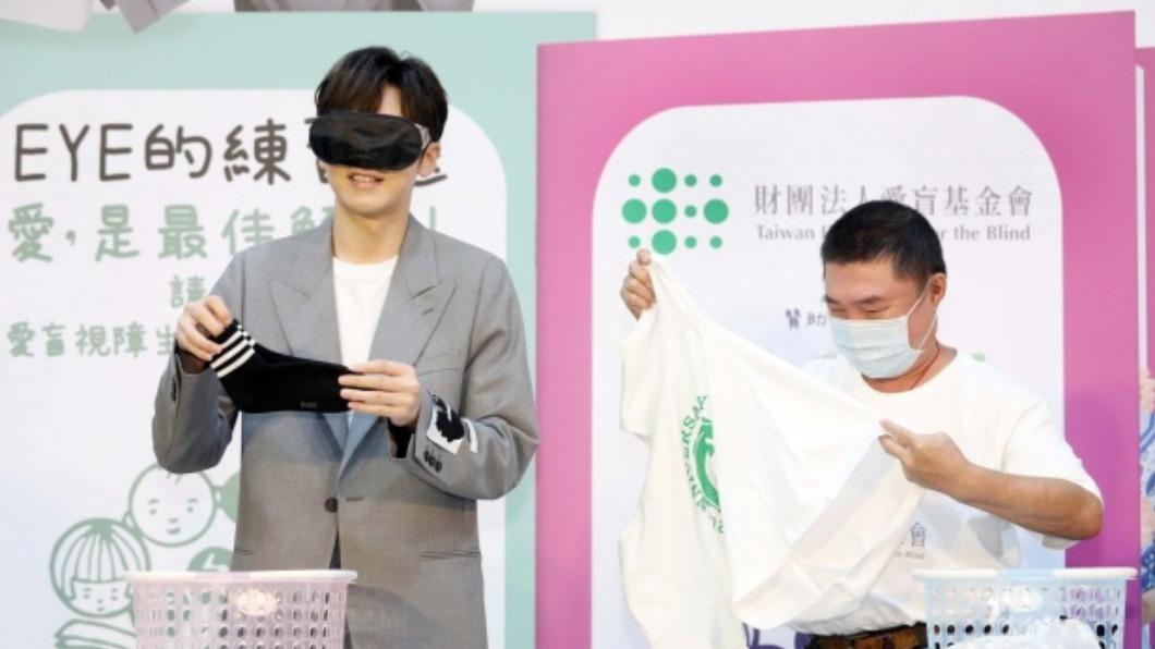 李國毅參與愛盲公益 憶過世好友鼓勵引導視障者獨立生活