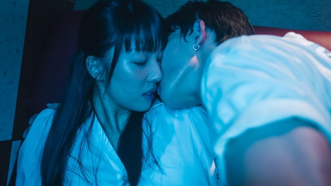 王渝萱再破性愛戲尺度!露骨喊「拿去X」網見畫面羞炸