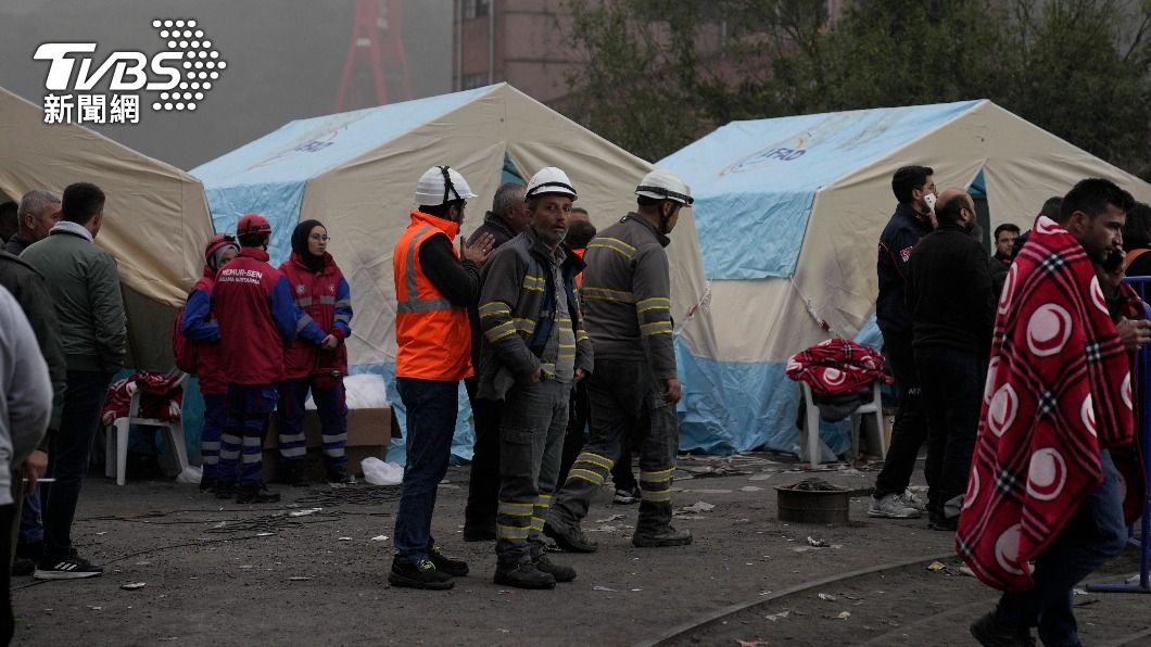 土耳其煤礦爆炸增至28死 15人仍受困地底待援