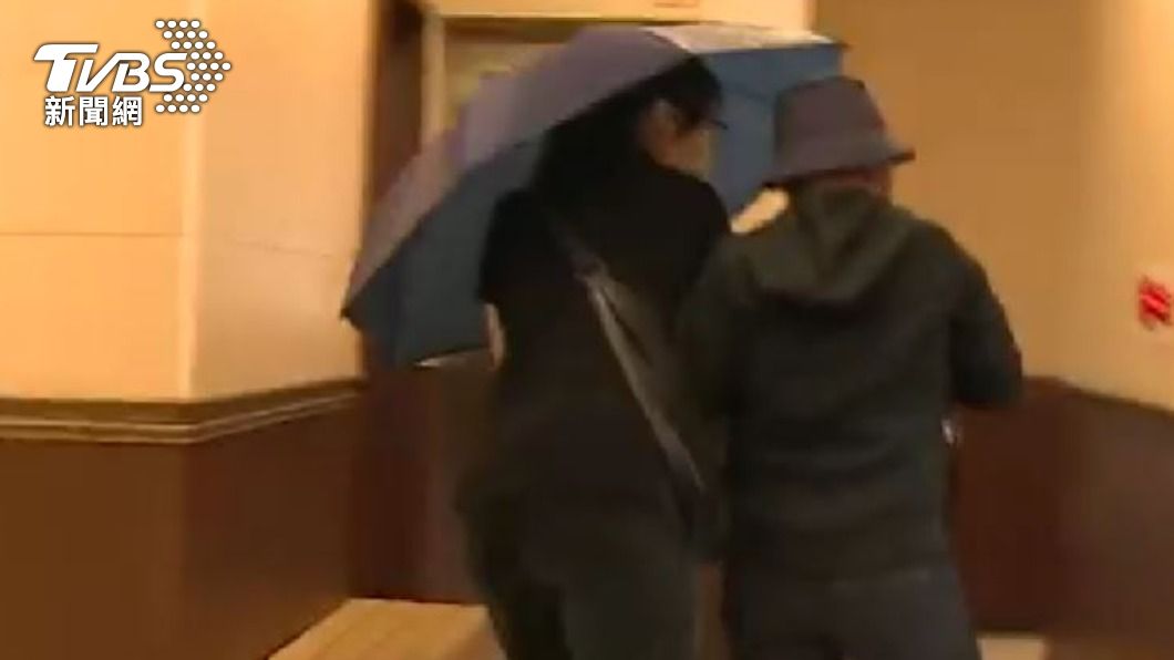 昨(16)日蔡姓女大生遺體相驗解剖,欲盡快釐清是否遭下藥。(圖/TVBS)