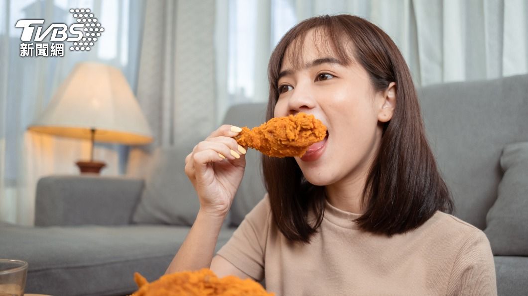 多咀嚼可增加飽足感。(示意圖,非當事人/shutterstock達志影像)