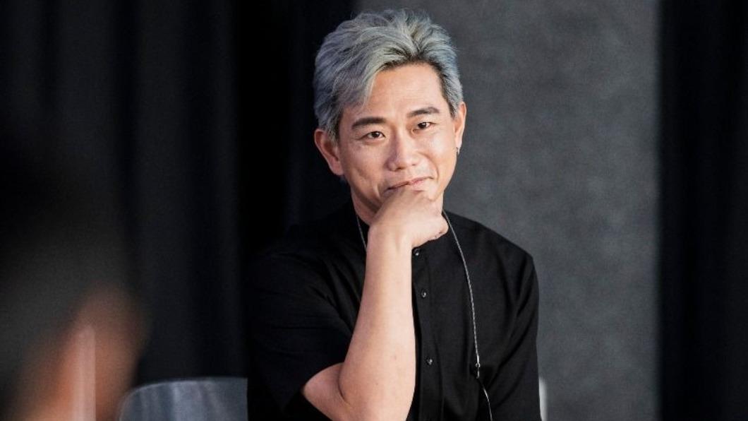陳家逵在《四樓的天堂》中飾演劇場導演。(圖/公視提供)