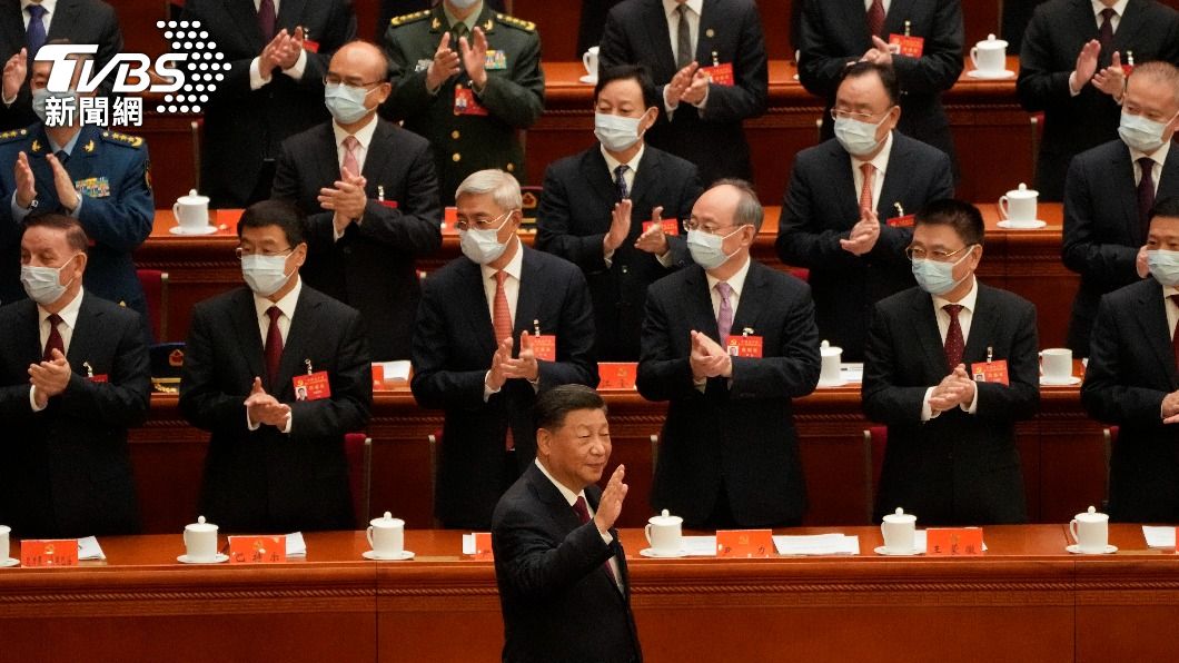 中國國家主席習近平在二十大中淡化經濟議題。(圖/達志影像美聯社)