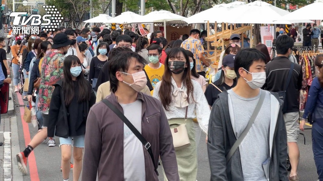 台灣何時能正常？他曝大陸免戴罩很自由　網一句酸爆