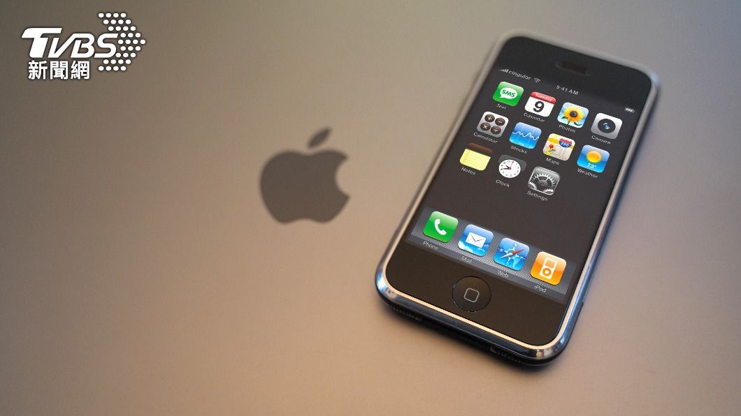 該初代iPhone的儲存空間為8GB,還配置了一個200萬像素的攝像頭。(示意圖/shutterstock 達志影像)