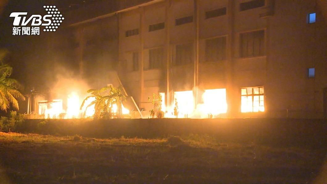 岡山工廠大火「污染物飄散」 環保局火調決定是否開罰