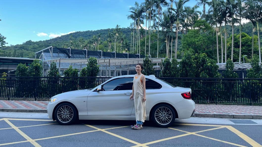 李維維表示絕不會忘記陪伴8年的愛車。(圖/翻攝自李維維臉書)