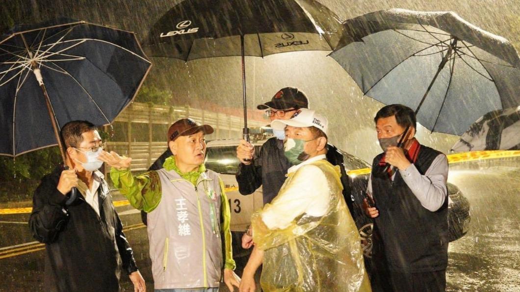她爆警界大咖緊跟陳時中勘災！再掀高檔飯局疑雲　分局長發聲了