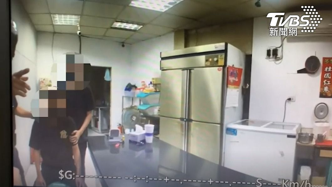 血染飲料店!高雄男與前妻爆爭執 遭現任男友持刀刺頸
