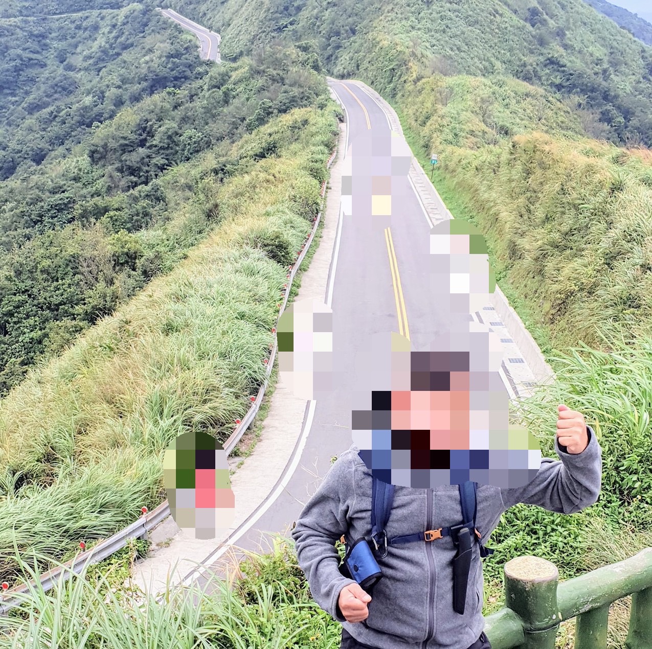 臉書上頻曬登山照,與幫派形象相差極大。(圖/翻攝自當事人臉書)