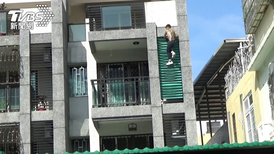 移工犯毒癮暴走!私闖民宅扮蜘蛛人 警電擊槍、辣椒水伺候