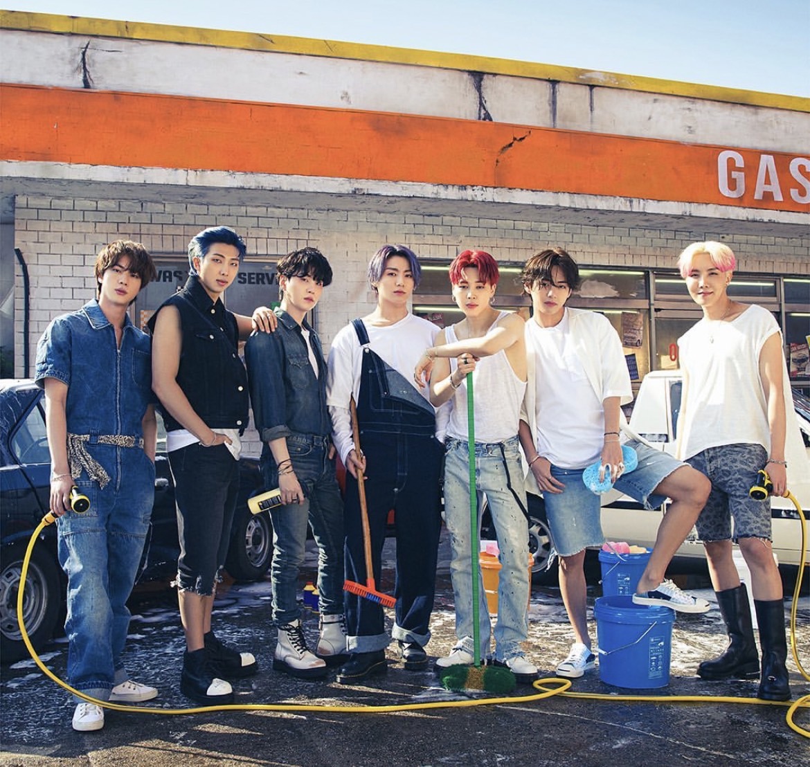 BTS所屬的經紀公司HYBE宣布全團7人都按照規定入伍。（圖／翻攝自BTS IG）