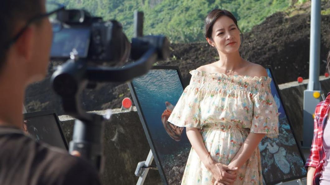 Janet懷孕出外景「熱到快昏倒」 狂戳逼哭淘汰選手:變態嗎
