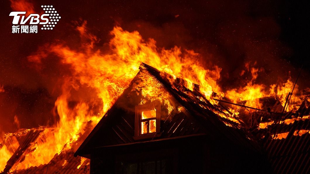 一名叫帕梅拉黑人女性,當年遭到大火吞噬身亡。(示意圖/shutterstock達志影像)