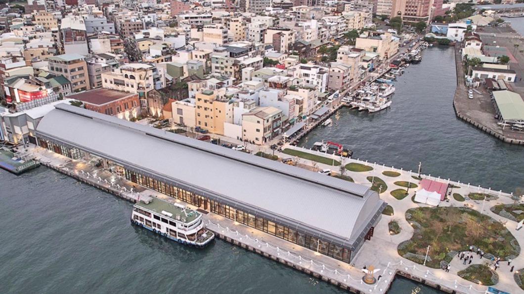 新開幕的「鼓山魚市場」經過重新規畫改造，成為高雄最新地標。（圖／跟著尼力吃喝玩樂提供）