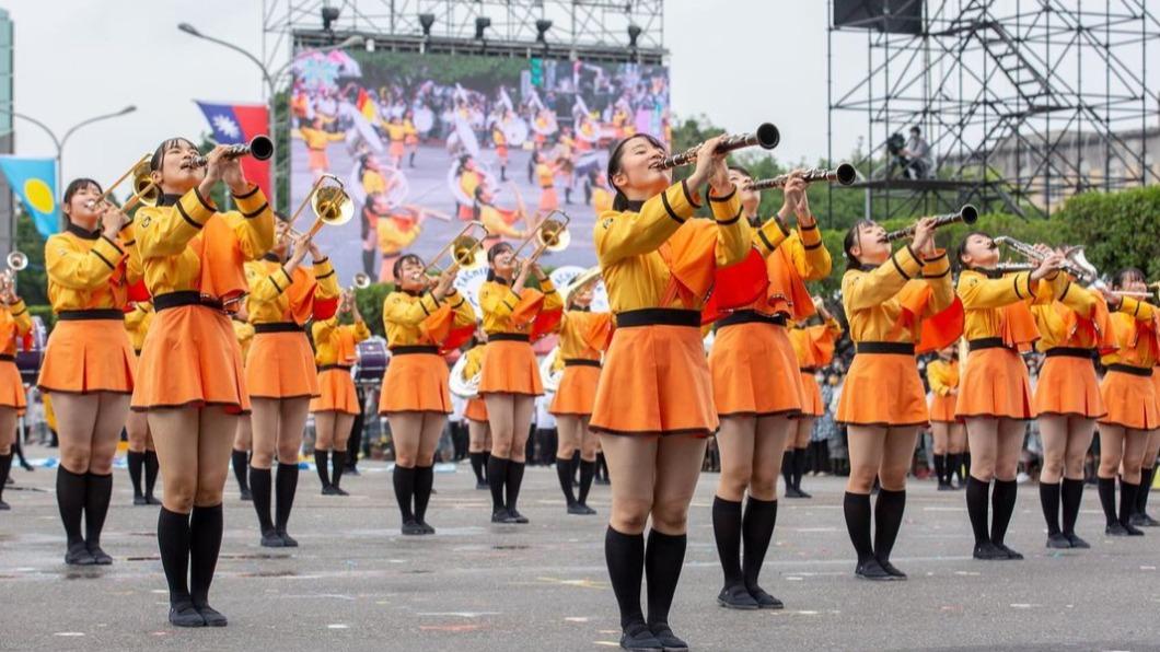 小惡魔粉集合！橘高校紀錄影片曝　在桃機「哭著不想走」