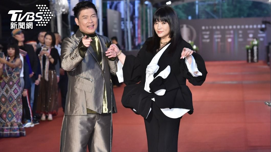 金鐘節目類典禮主持人曾國城與唐綺陽。(圖/TVBS黃城碩、梁恩誌攝)