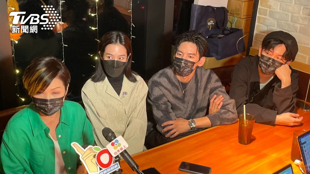 4人出席慶功宴分享得獎心情。(圖/謝佩樺攝)
