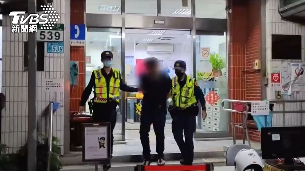 警方將王姓男子移送偵辦。(圖/TVBS)